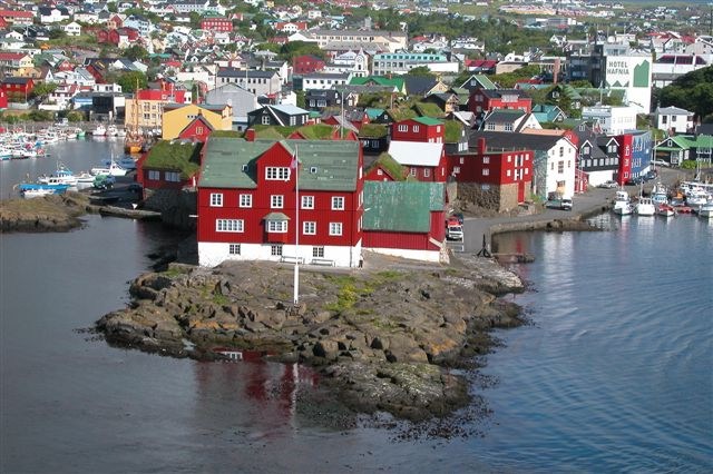 Photo: Copyright (c) 2004 Erik Christensen