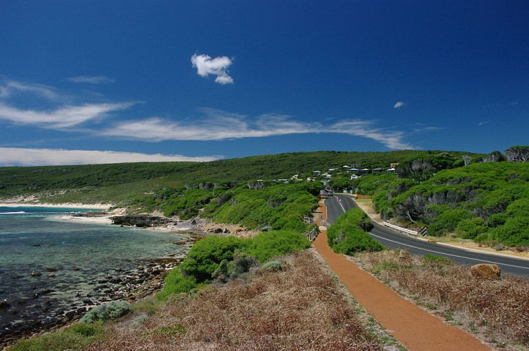 Photo: Gnangarra...commons.wikimedia.org [CC-BY-2.5-au (http://creativecommons.org/licenses/by/2.5/au/deed.en)], via Wikimedia Commons