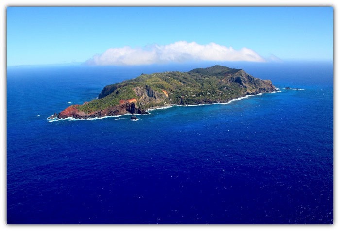 Photo: Pitcairn Islands Tourism, Copyright Andrew Randall Christian