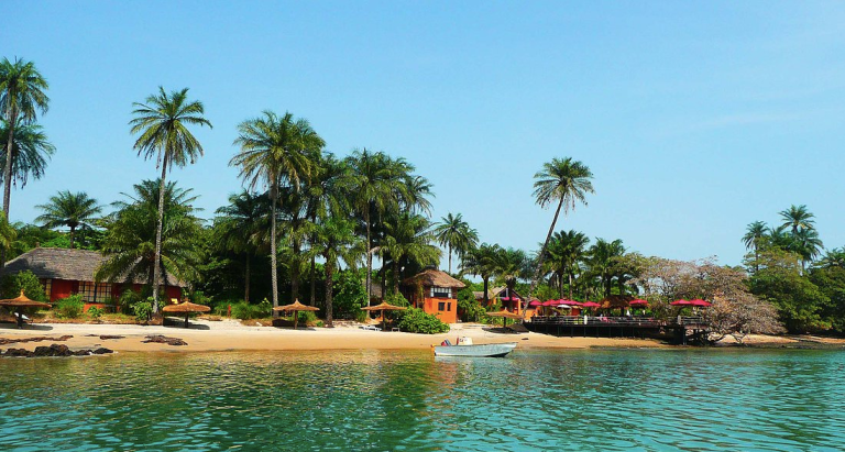 Photo: Hotel Lodge Ponta Anchaca