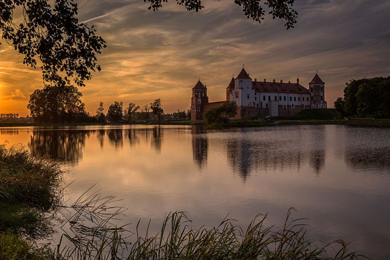 Photo: Olga Maximova 1975 (Own work) [CC-BY-SA-3.0 (http://creativecommons.org/licenses/by-sa/3.0)], via Wikimedia Commons