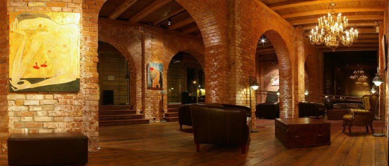 Photo: Promenade Hotel