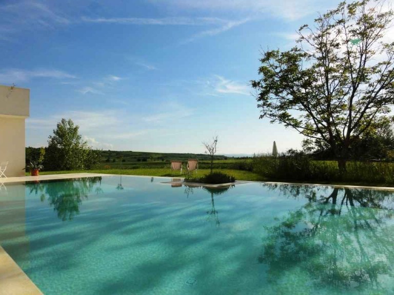 Photo: Hotel Gračanica